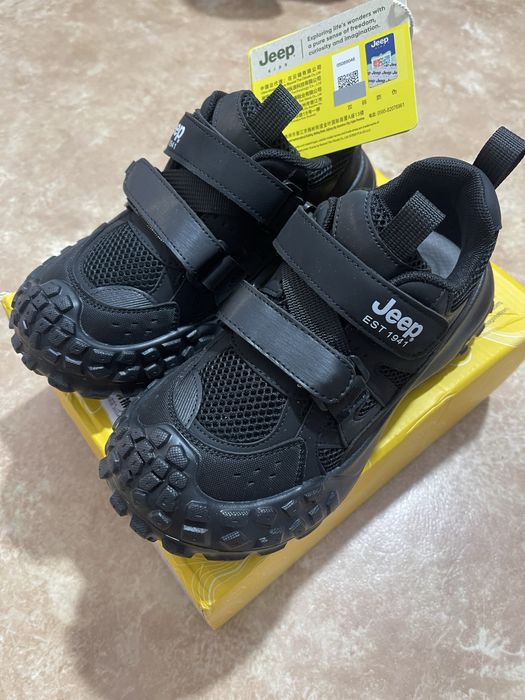 Новые кроссовки детские