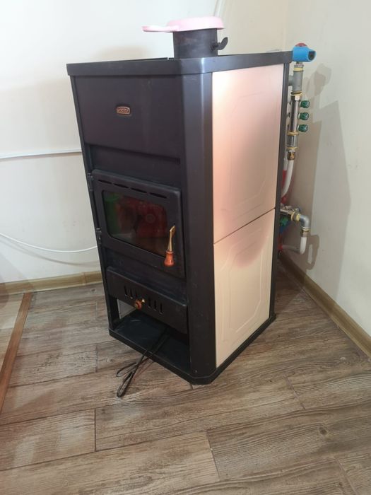 Камина с водна риза+боилер разширителен съд и лира за баня