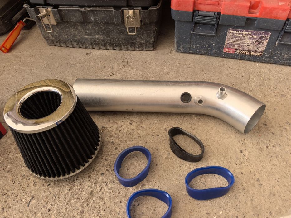 Холодный впуск  с двумя новыми воздушными фильтрами