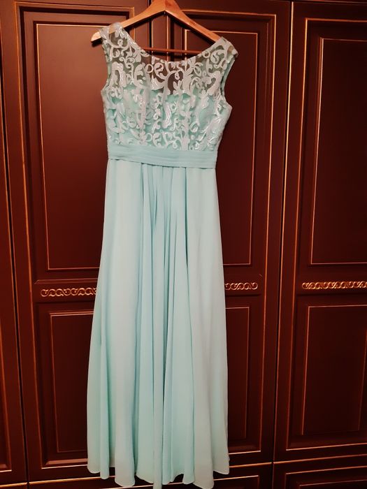 Продам шикарное платье