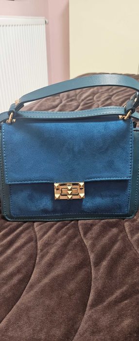 Малки дамски чанти, без забележки като нови