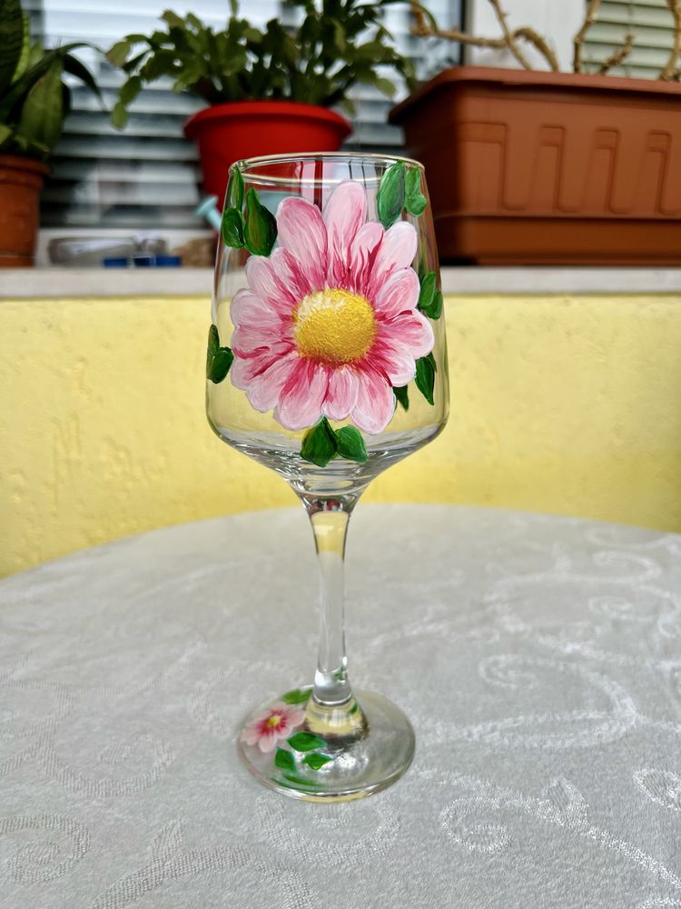 Ръчно рисувани чаши
