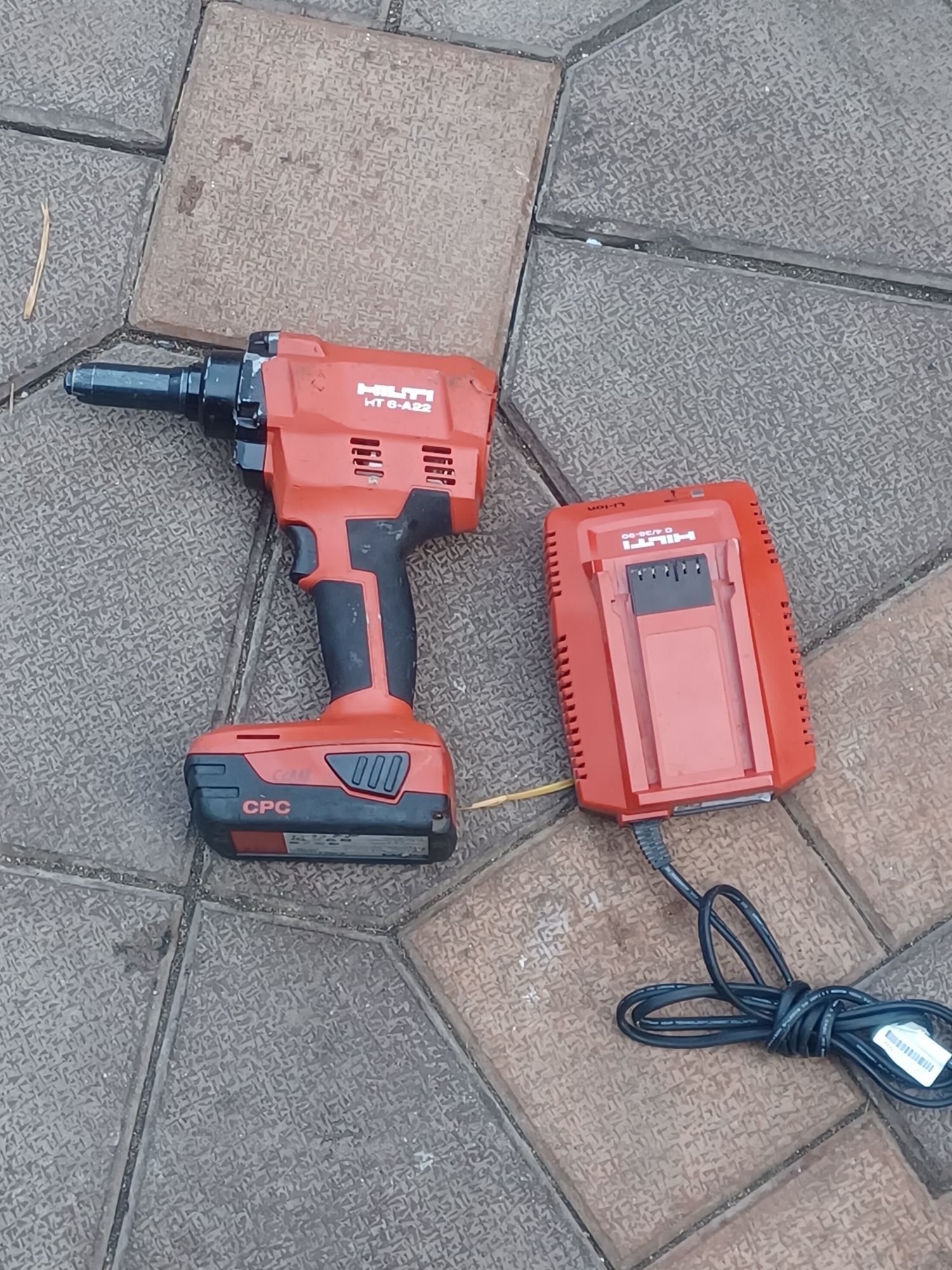 Pistol de popnituri   HILTI  RT 6-A22