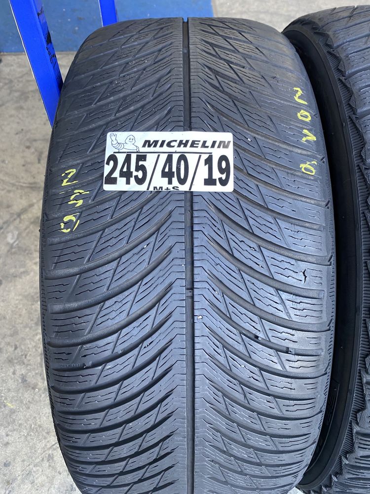 245/40/19 Michelin M+S