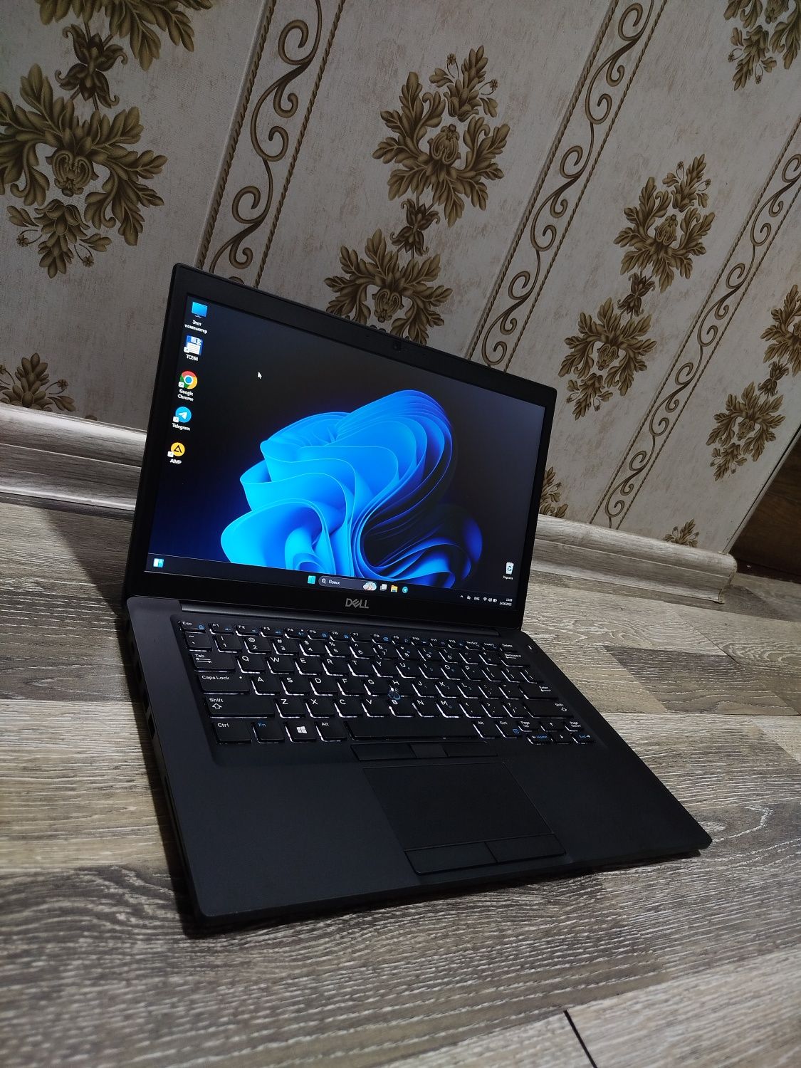 Dell Intel Core i7-8650U (4 yadro / 8 patok) 8/256gb