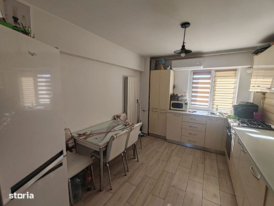 Apartament 3 camere 72 mp, etaj 8, SIMION BARNUTIU