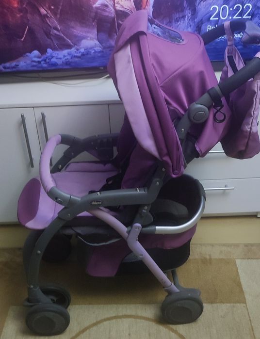 Продам коляску прогулочную Chicco Simplicity