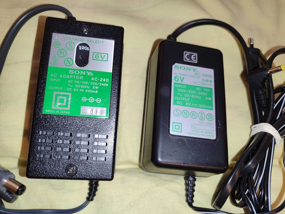 Sony ICF-SW7600G FM Stereo/SW/MW/LW PLL World Radio.