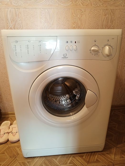Продам стиральную машинку