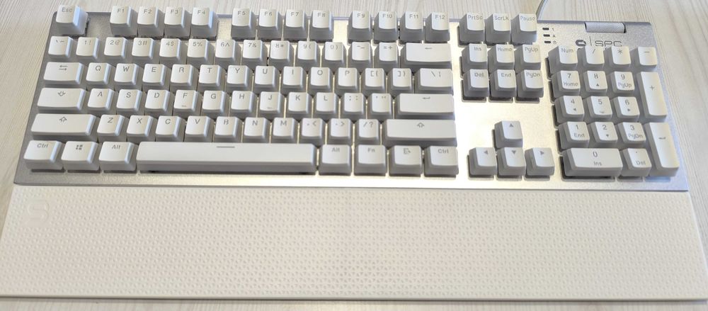Pc/Calculator - Sistem mITX, Monitor Dell, Tastatura Mecanica, Mouse