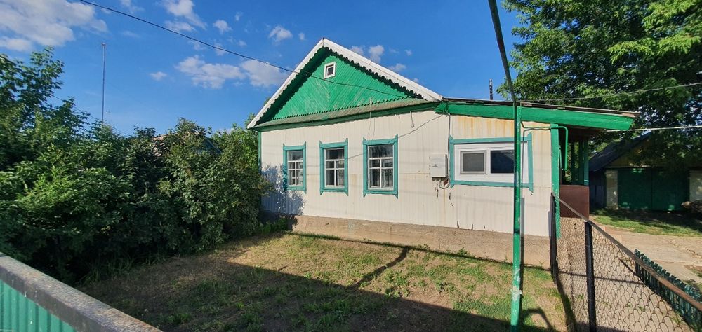 Продам дом в посёлке Жарсуат, ЗКО.