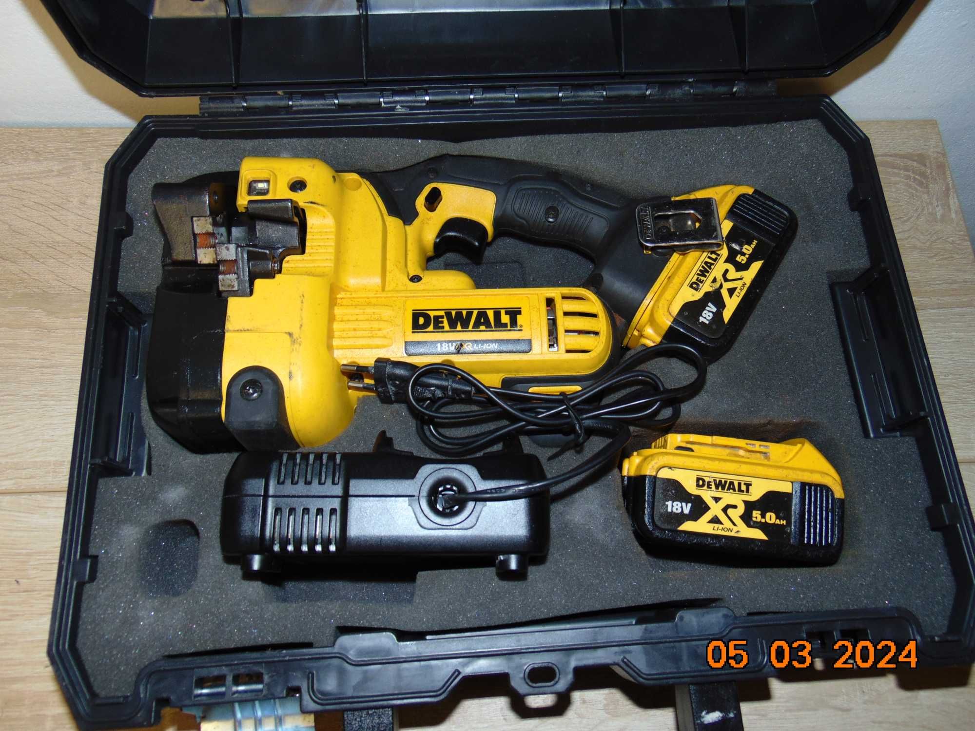 Dewalt DCS350 masina de taiat tije filetate