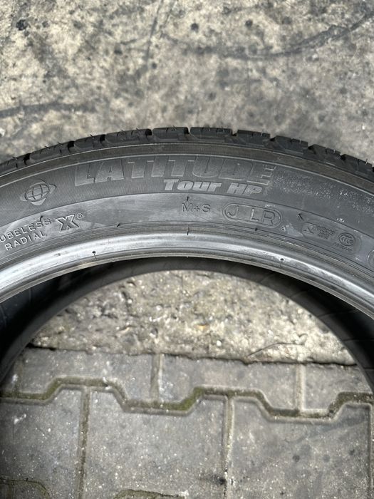 265/45/21 Michelin Latitude Tour HP 104W
