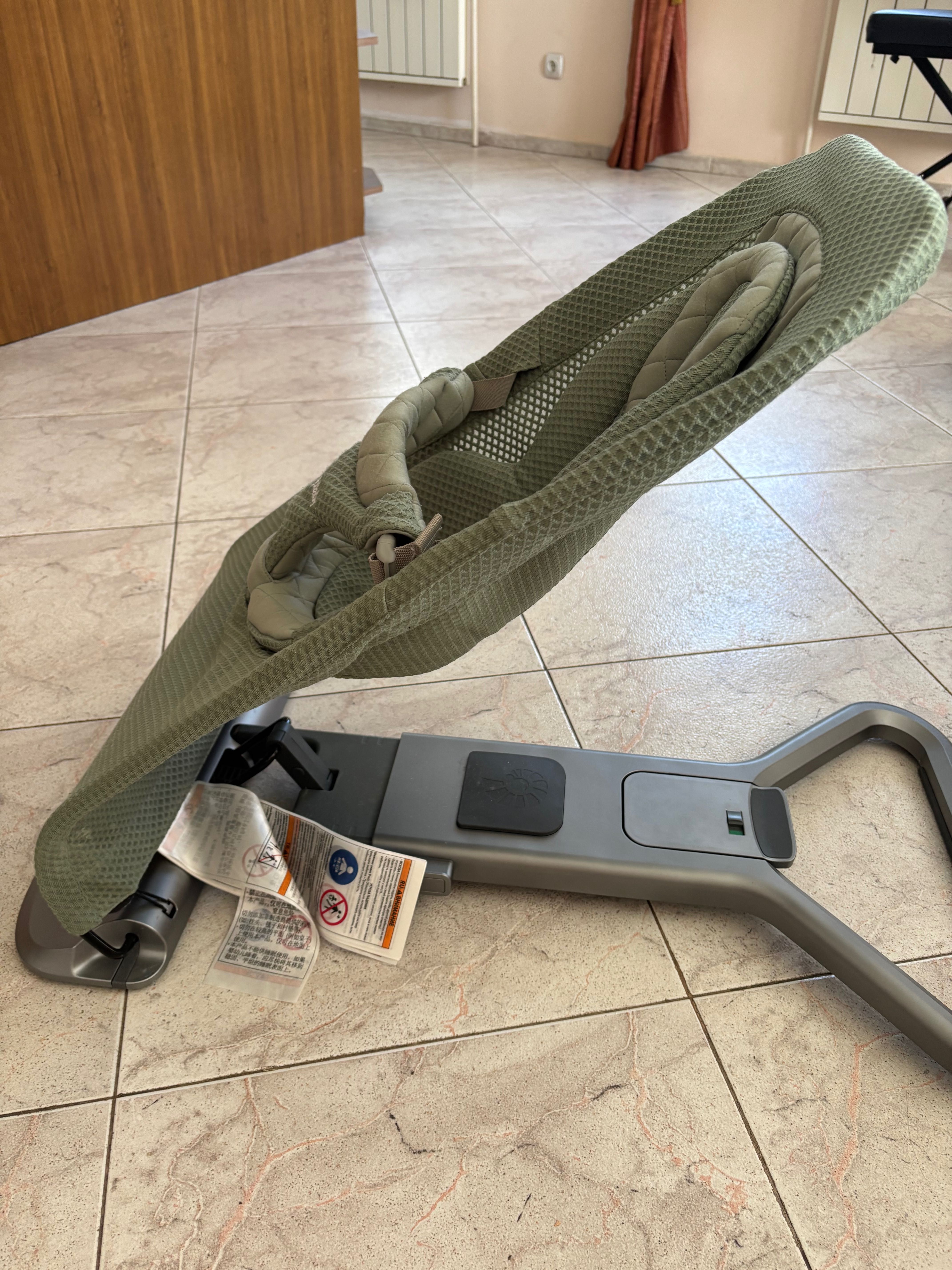 Бебешки шезлонг 3 в 1 Ergobaby - Evolve, Sage Green
+ подарък