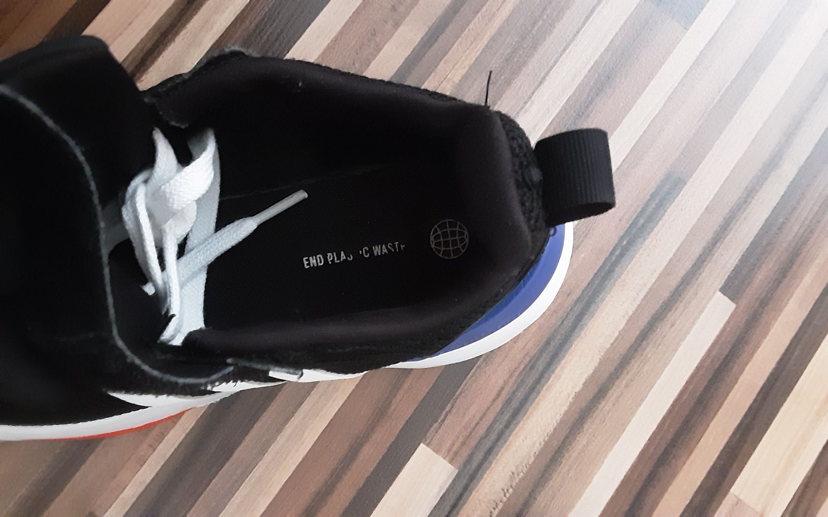 Н.30 ADIDAS оригинални маратонки