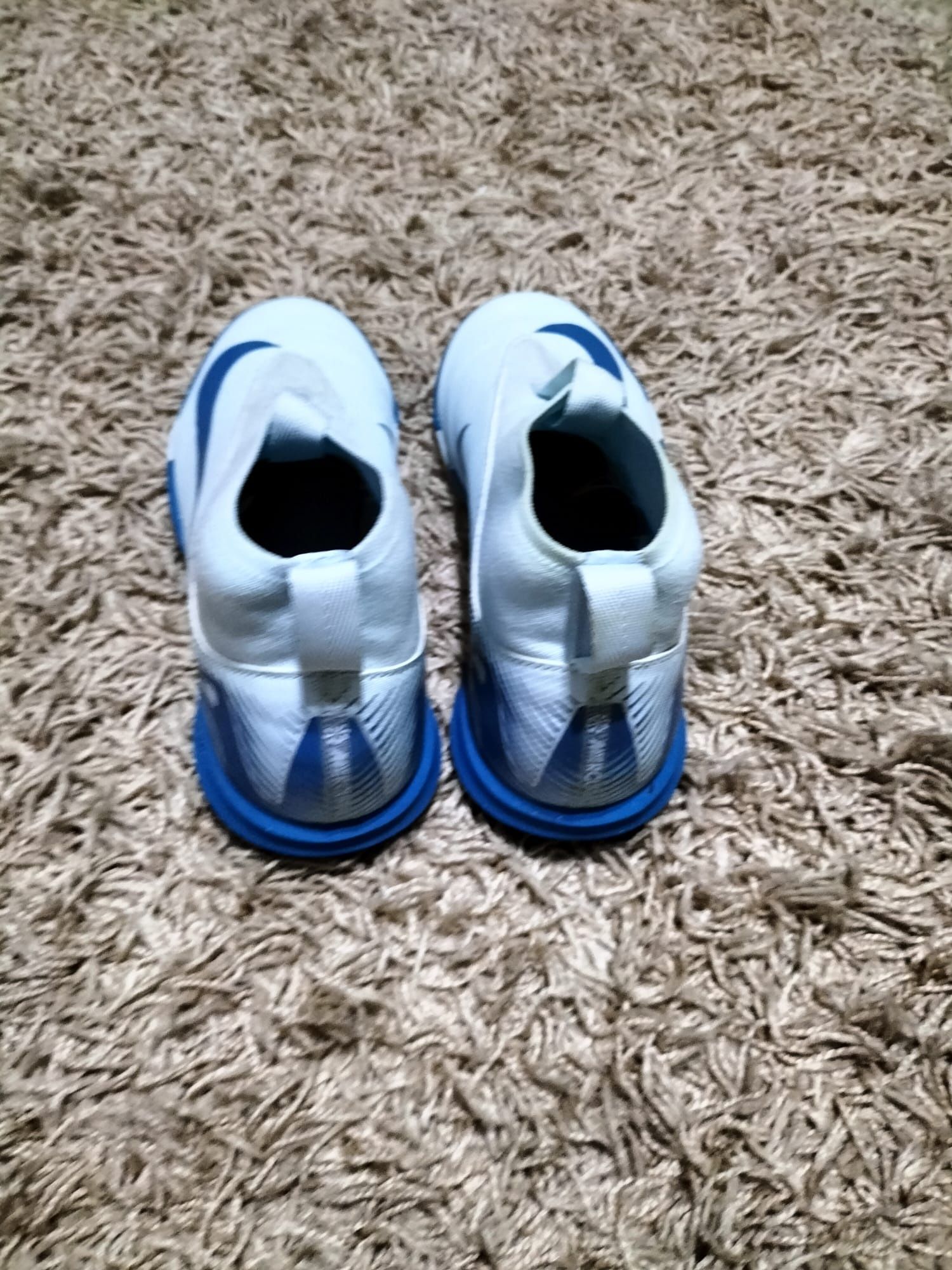Vând ghete de fotbal Nike Mercurial