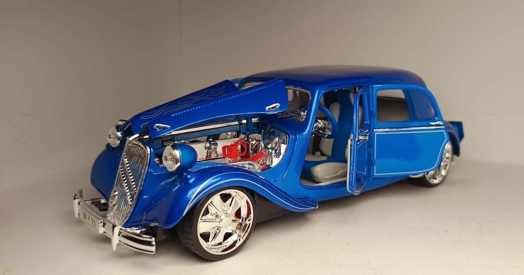 Machetă Citroen 15cv 1/18 Masito custom RAR