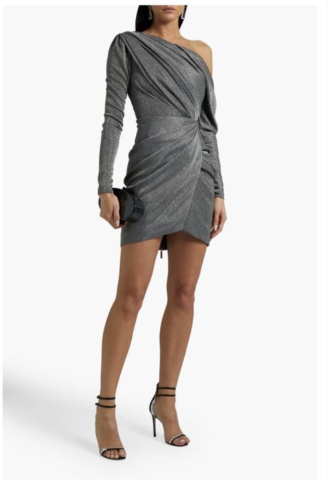 Rhea Costa rochie
