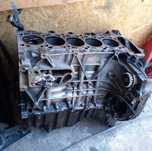 Vând bloc motor ambielat 2.5 tdi   pentru vw touareg 7L/T5