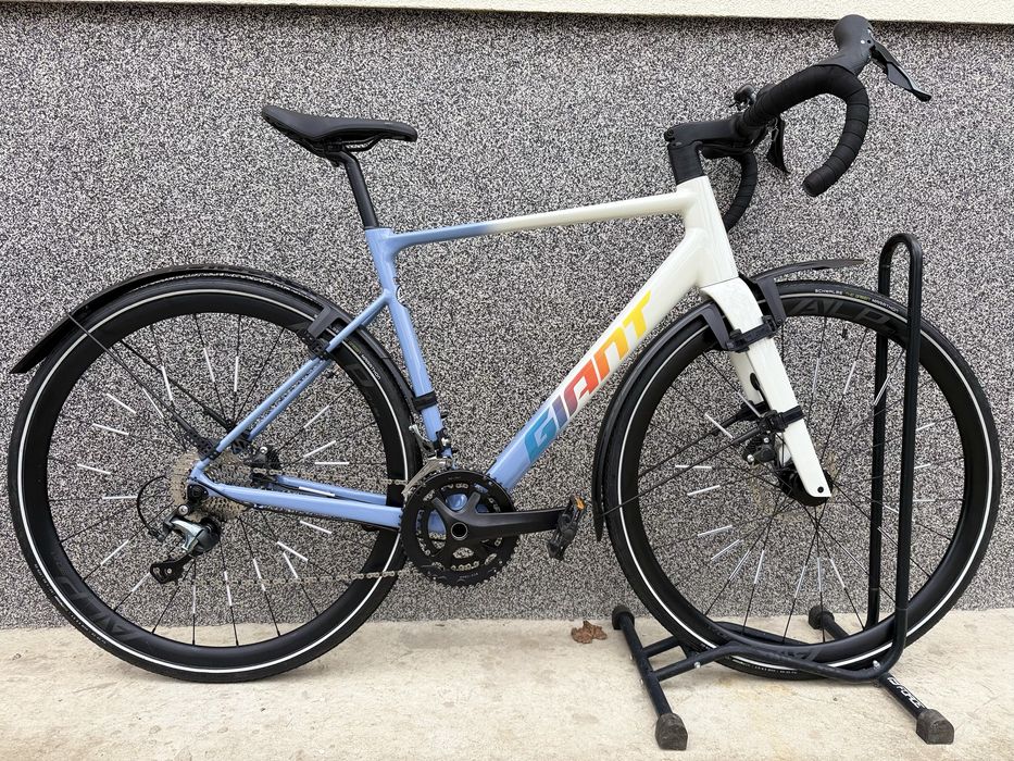 GIANT Contend SL Endurance All-road, Shimano Tiagra, хидравлики