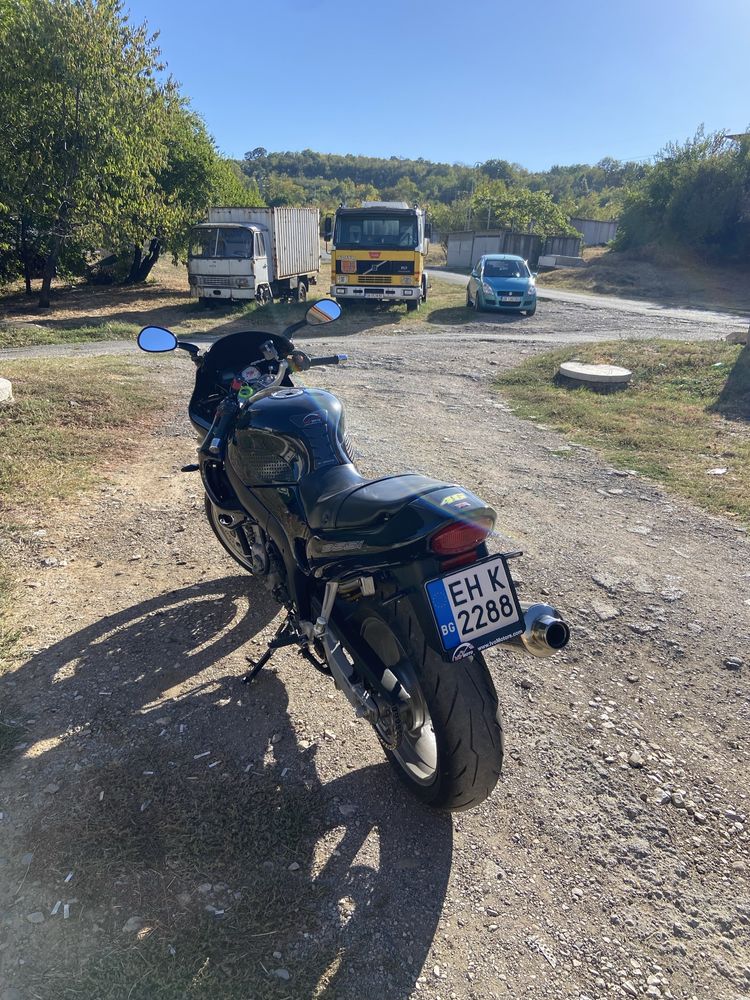 Triumph sprint RS 955 i