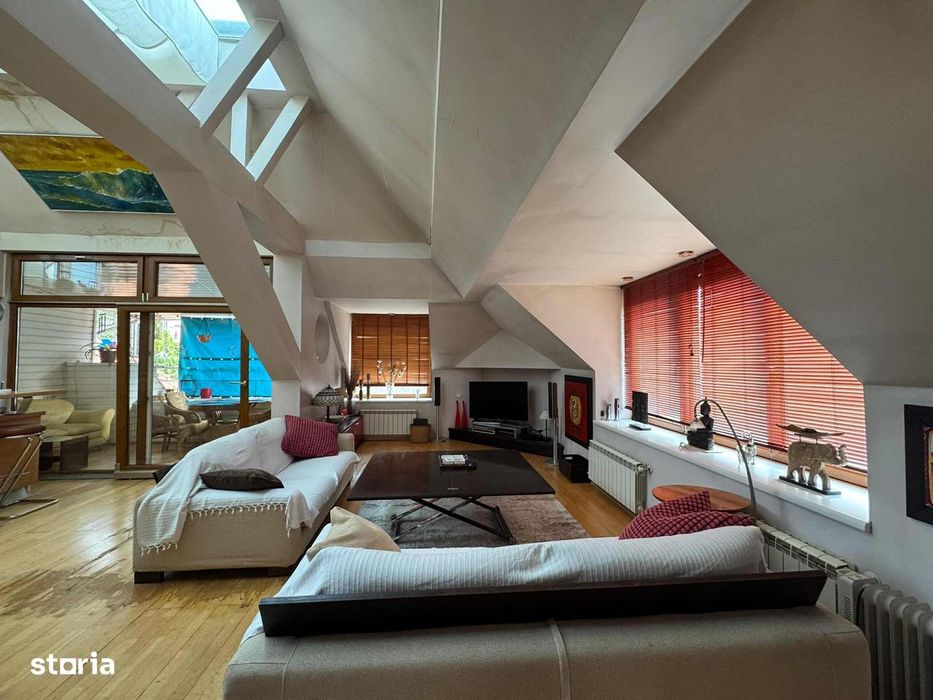 Proprietate de LUX * * * * * Kiseleff,Ap in vila 142mp,100mp Curte