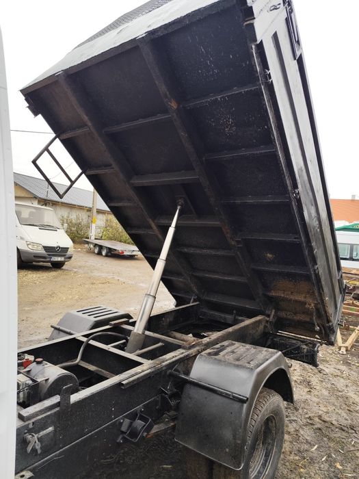 Iveco deyly basculabil