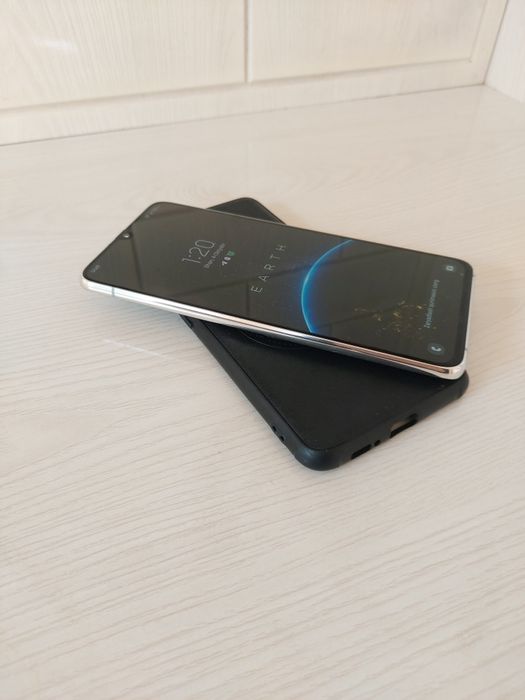 Samsung A90 5G holati ideal