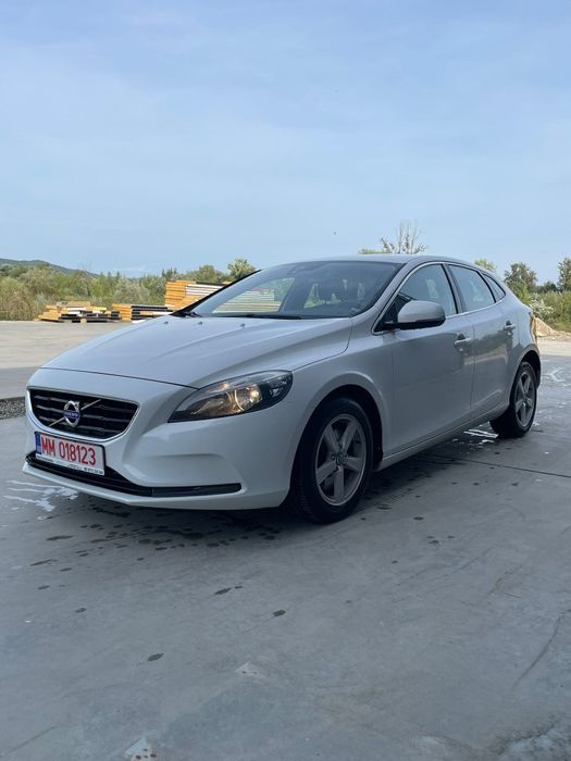 Volvo v40 2.0d 190 cai