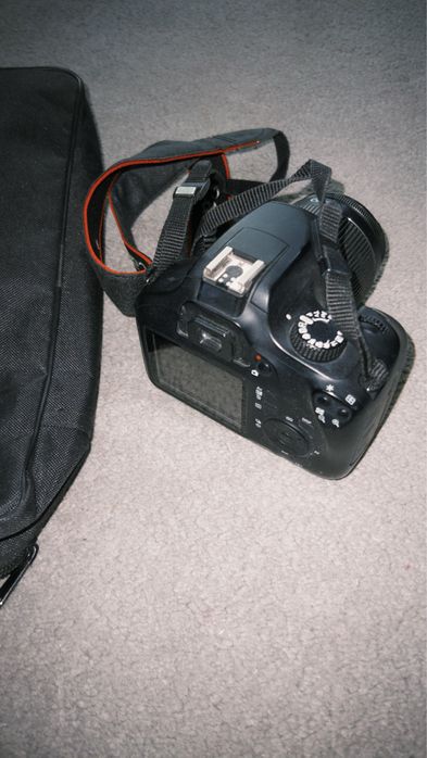 Canon 4000D продается