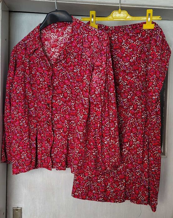 Дамски костюми запазени, качествени,  кафяв сив вълнен