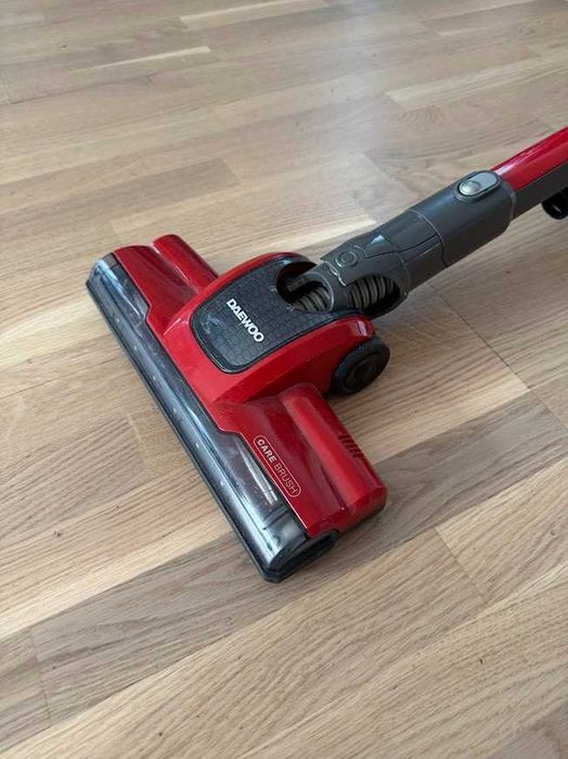 Aspirator vertical Daewoo 9 in 1 RSH-310GR Hepa stare foarte buna
