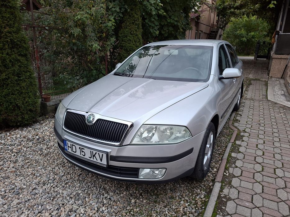Vând Skoda octavia 2