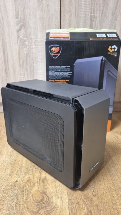 Компактна Компютърна Кутия Cougar QBX