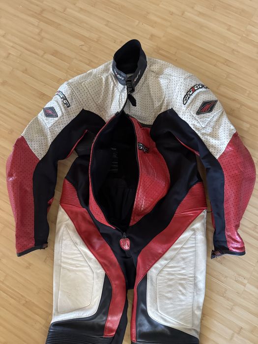 Combinezon moto GP