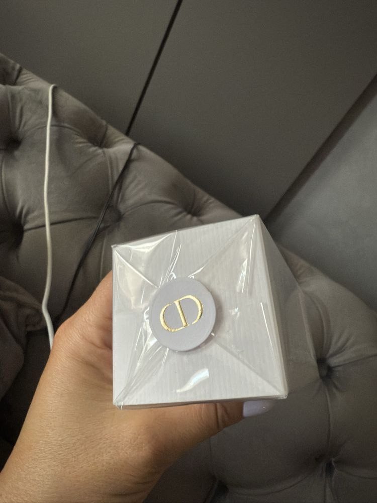 Парфюмна вода J’adore Dior Roller Pearl