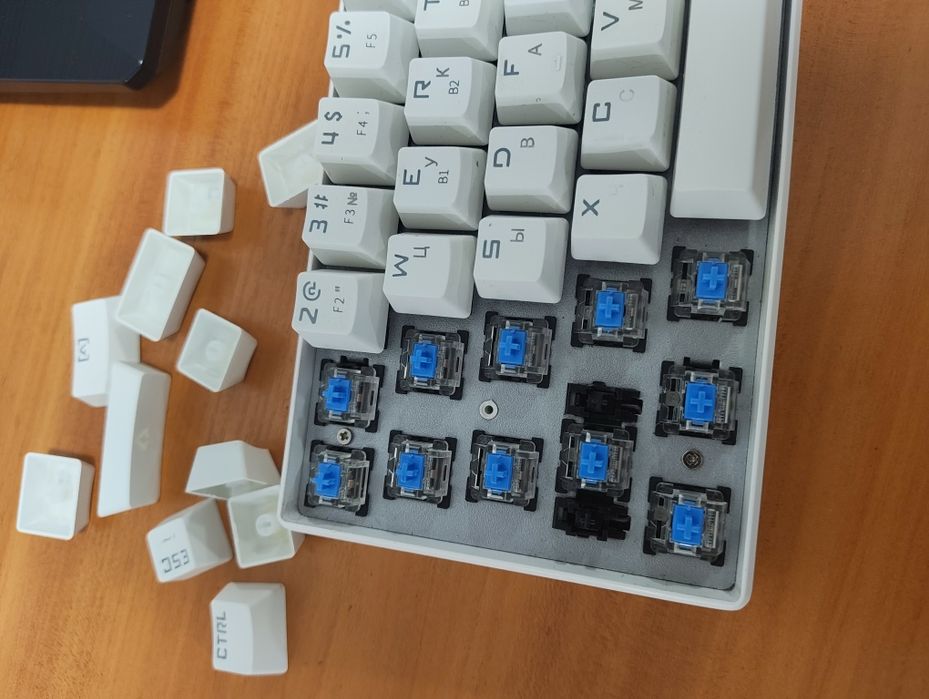 Механическая клавиатура awei KB-1 60%