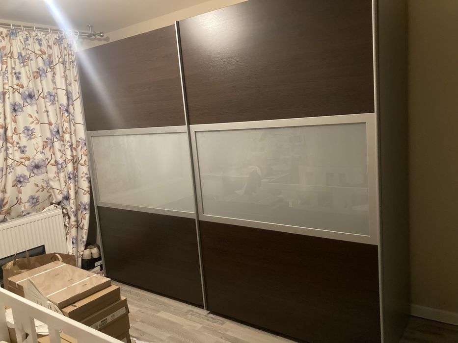 Dressing 267 lungime x 70 adâncime x 220 înălțime