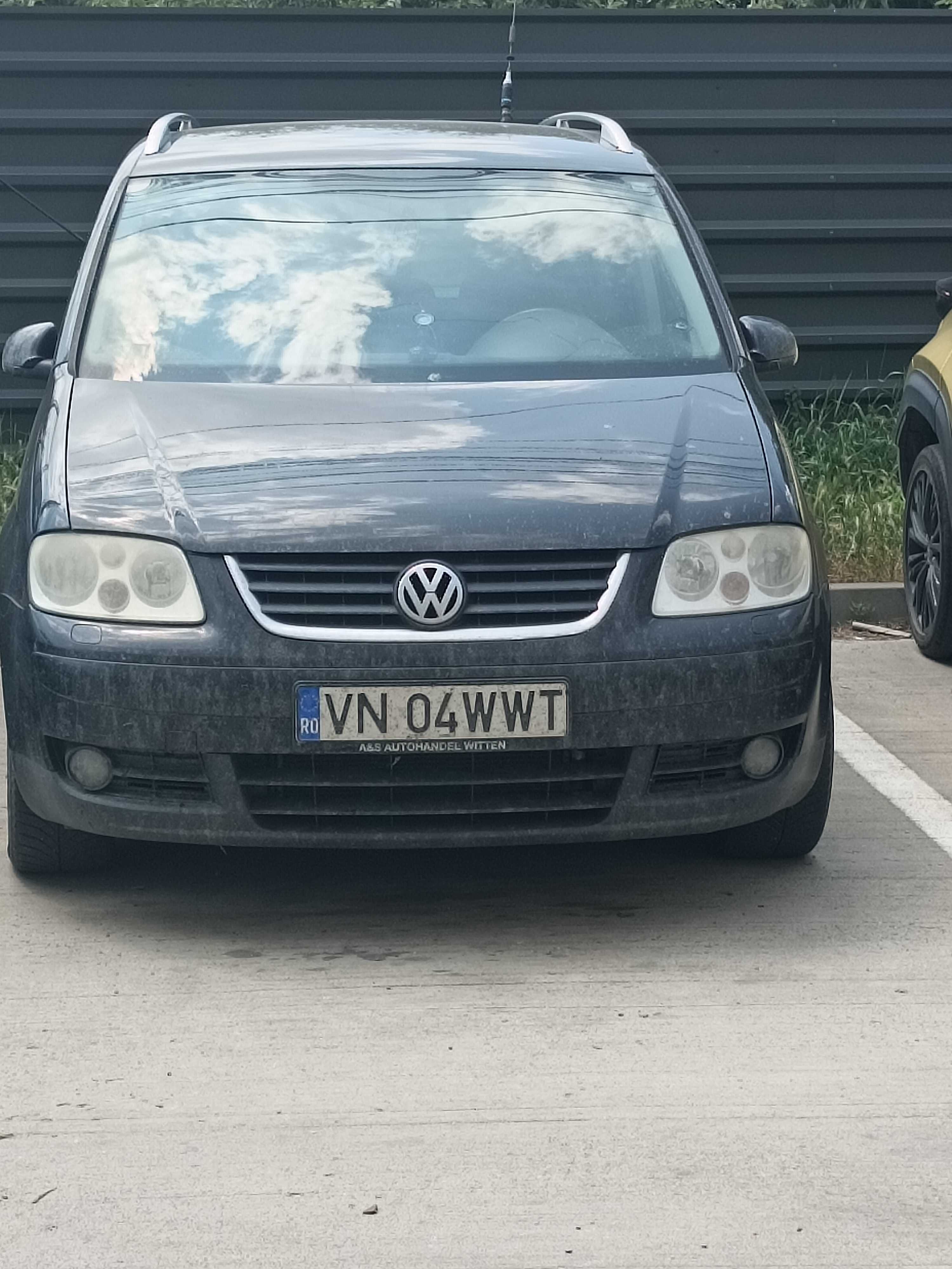 Wolswagen Touran an 2004 1,9 tdi BKC 105 CP automat 7 locuri in acte
