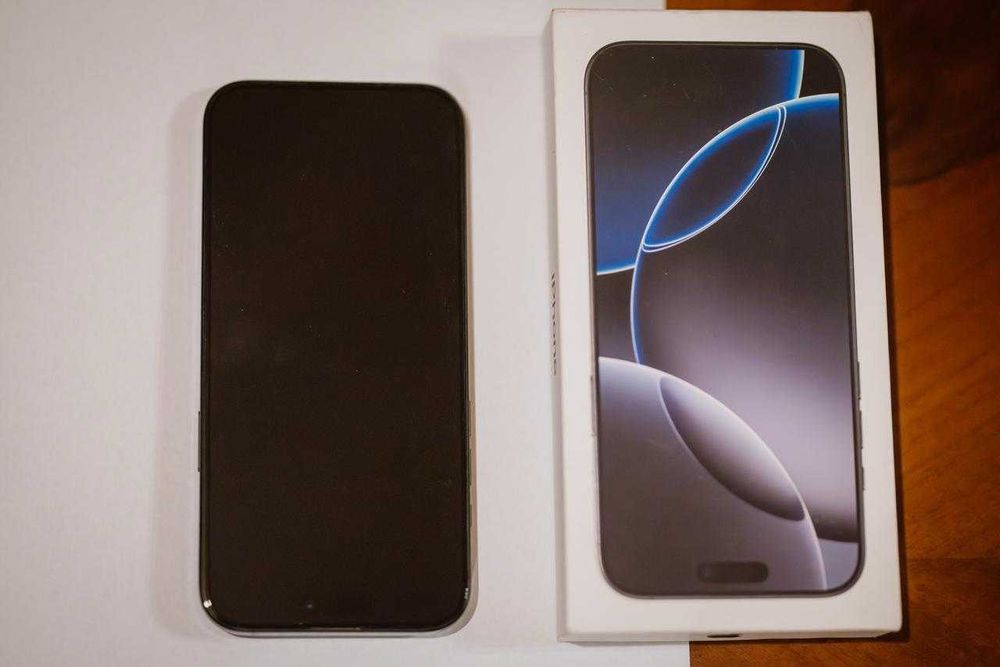 Iphone 16 Pro Max Black 256GB in Garanție