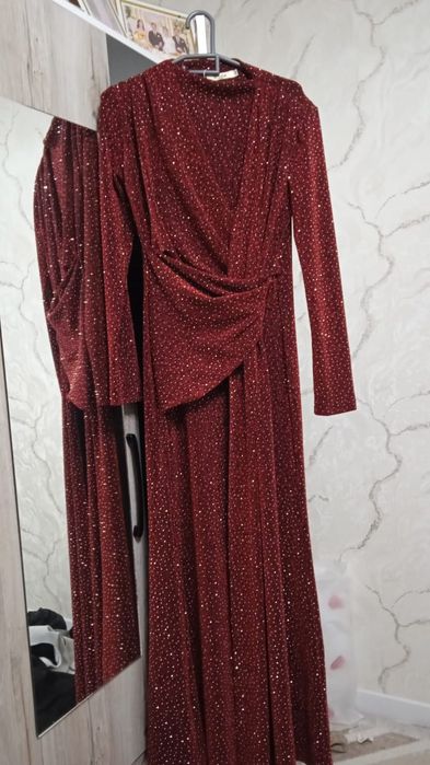 Сәнді көйлек сатылады