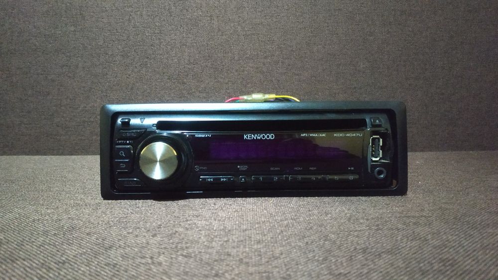 MP3 Player Kenwood KDC-4047UA CD USB AUX