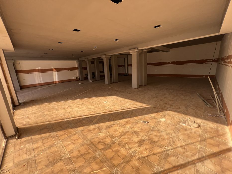 Raysentr 19 yol boyinda arenda dokon 231 kv