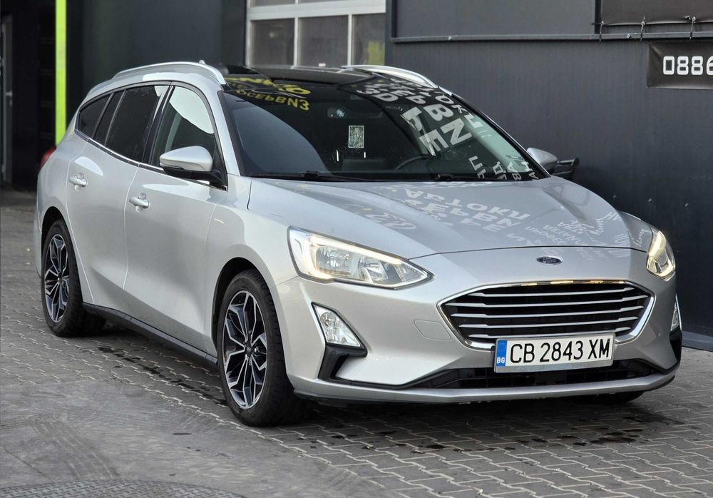 Ford Focus Keyless, Ambient, Wifi Android auto/CarPlay