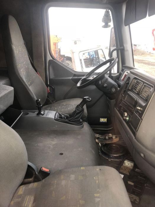 Dezmembrez Renault Midlum