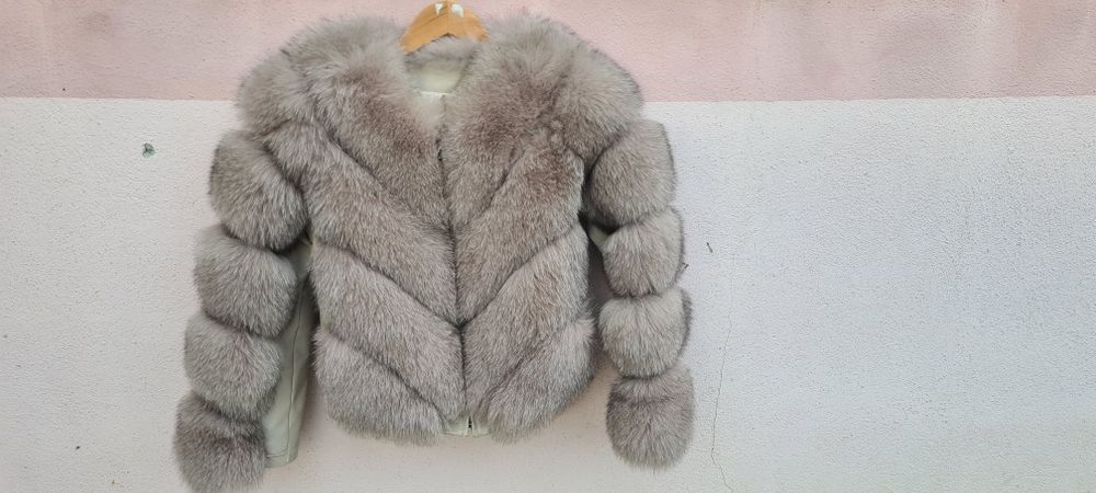 Haină de blană elegantă