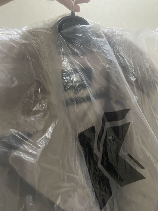 Продам новую куртку зима, верблюжка. Воротник норка