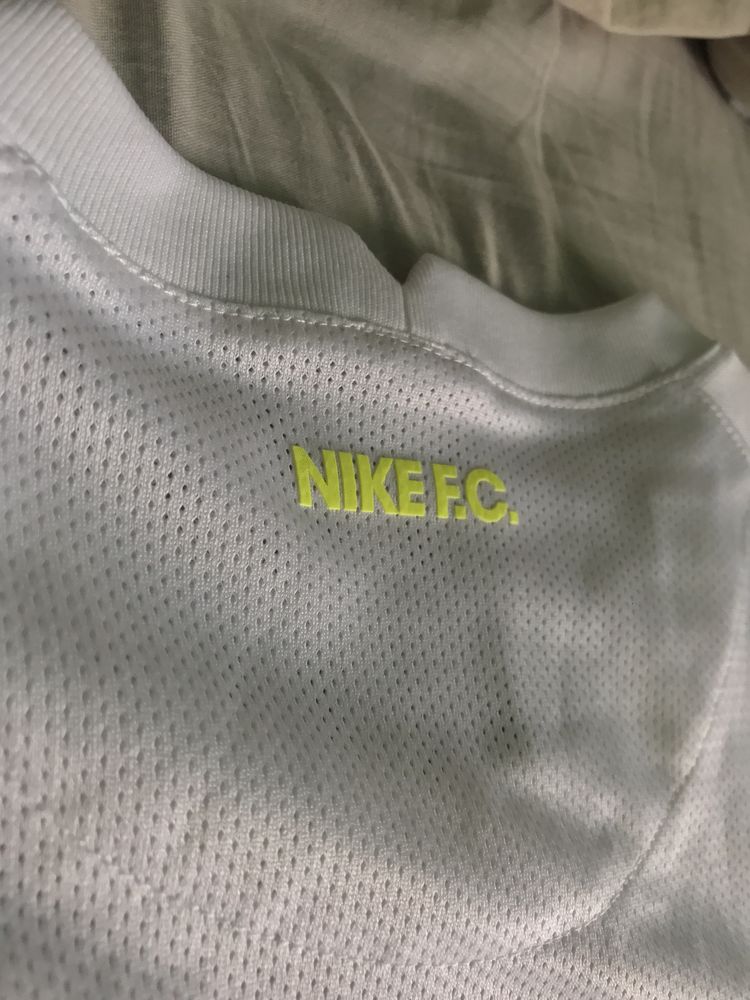 Tricou Nike FC (Alb-Volt)