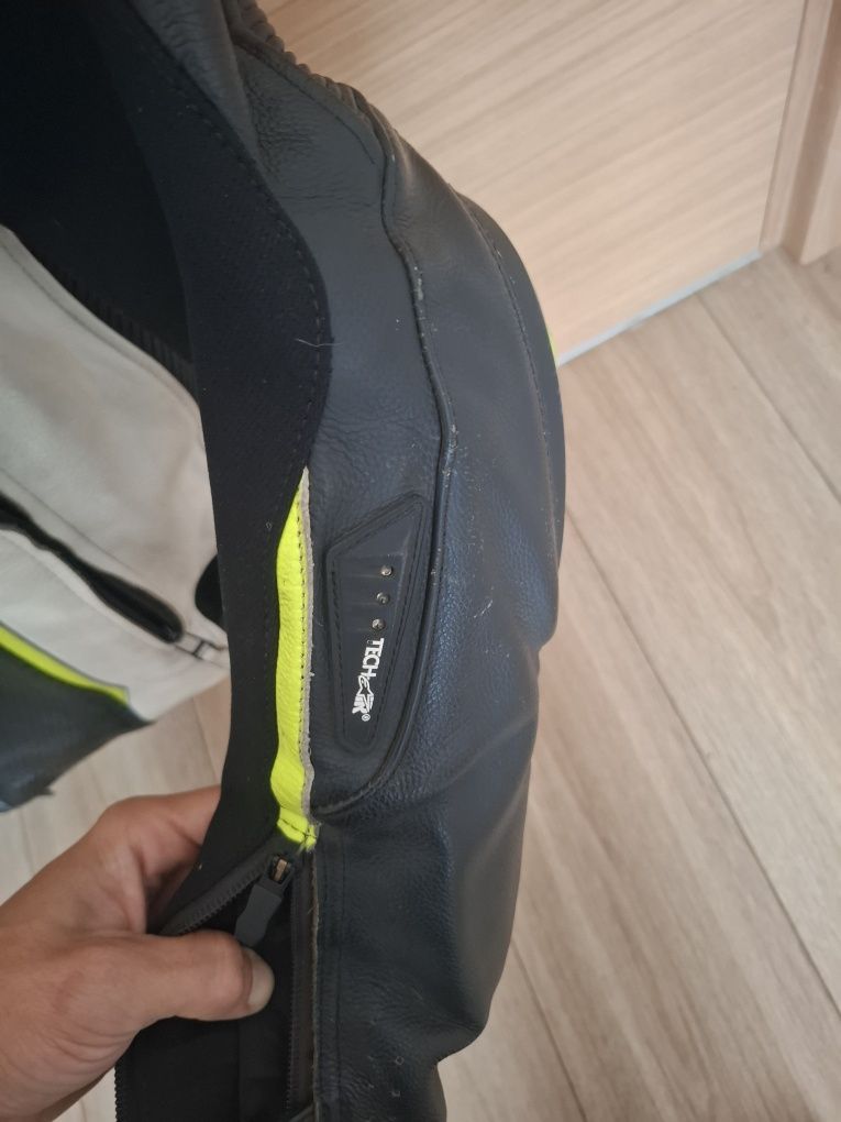 Geaca moto de piele Alpinestars cu cocoasa masura 52