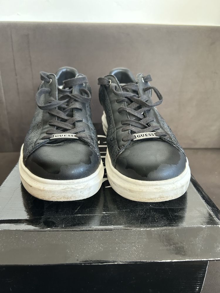 Спортно елеганти обувки Guess